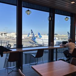 Alaska Lounge - View when you turn around from the bar