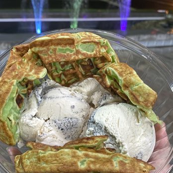 Jersey Cow Ice Cream - Pandan Waffle w/ Black Sesame ice cream - Ice Cream & Frozen Yogurt Near Me - Northfield, New Jersey Jersey Cow Ice Cream - Pandan Waffle w/ Black Sesame ice cream - Ice Cream & Frozen Yogurt Near Me - Northfield, New Jersey