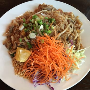 Ti 22 - Pad Thai with beef - Thai Near Me - Seattle, Washington Ti 22 - Pad Thai with beef - Thai Near Me - Seattle, Washington