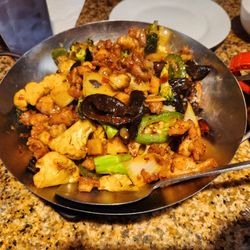 China Family Restaurant at Highland - F3. Griddle Cooked Chicken