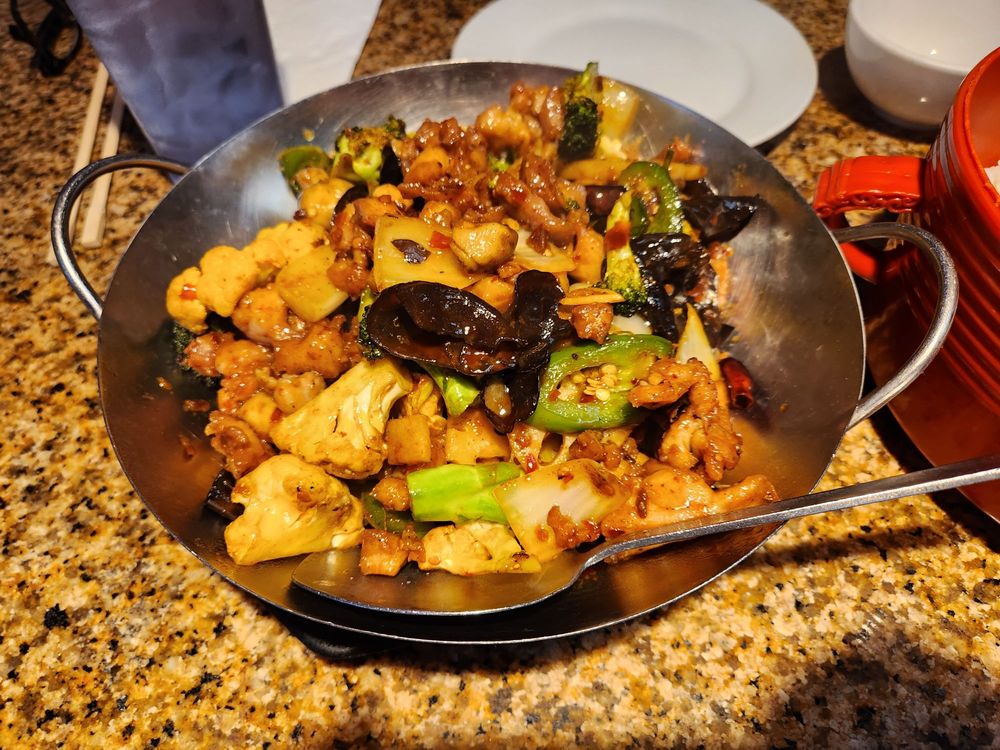 China Family Restaurant at Highland