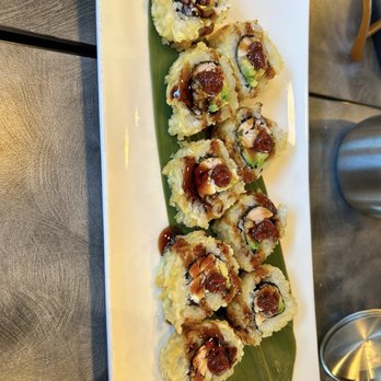 Shiromaru - Smoke salmon roll - Ramen Near Me - Troy, Michigan Shiromaru - Smoke salmon roll - Ramen Near Me - Troy, Michigan