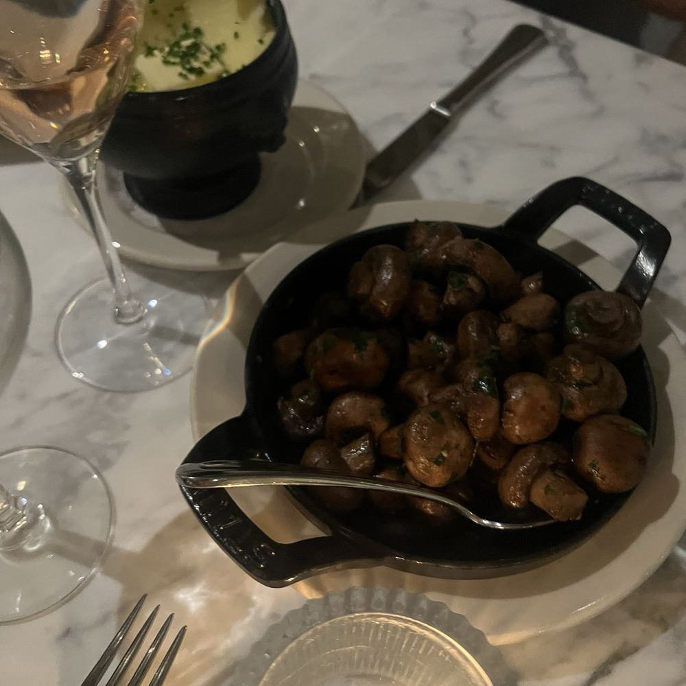 Le Ame - Sides: mashed potatoes and mushrooms. - Steakhouses Near Me - Phoenix, Arizona Le Ame - Sides: mashed potatoes and mushrooms. - Steakhouses Near Me - Phoenix, Arizona