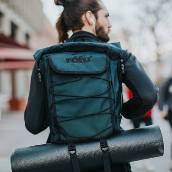 Rōfu - The Chico Rolltop Pro. Large, durable backpack with two functional pockets, interal organizers, front elastic shock cord, lower carry straps - Wholesalers Near Me - Chico, California