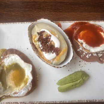 Madres Brunch - Huevos divorciados - Breakfast & Brunch Near Me - Bellflower, California Madres Brunch - Huevos divorciados - Breakfast & Brunch Near Me - Bellflower, California