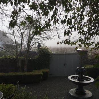 Chateau de Vie - Super foggy - Bed & Breakfast Near Me - Calistoga, California