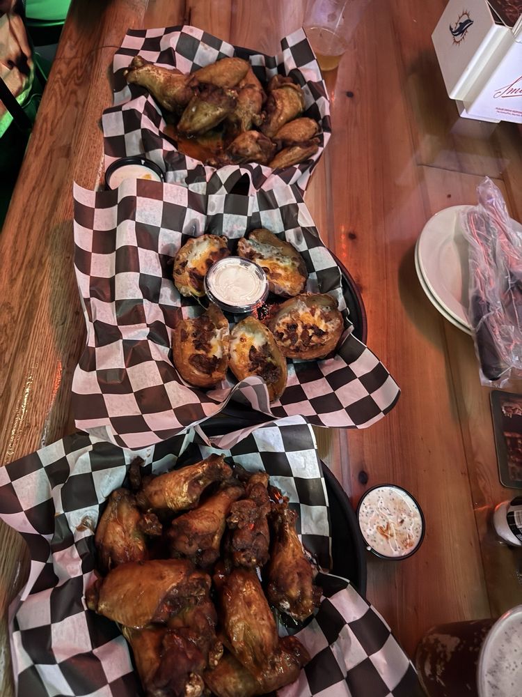 Geronimos Grill Image