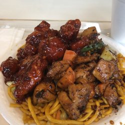 Chinese Cafe of Salem - Jalapeño chicken and General Tso chicken on noodle