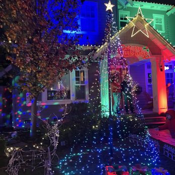 Willow Glen Holiday Lights - Fun displays - Festivals Near Me - San Jose, California Willow Glen Holiday Lights - Fun displays - Festivals Near Me - San Jose, California