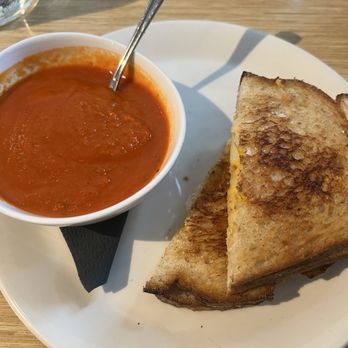 The Porch - grilled cheese and tomato soup - Pizza Near Me - Pittsburgh, Pennsylvania
