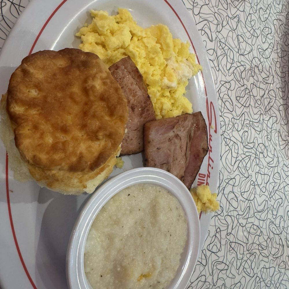 Sunliner Diner - traditional breakfast - Diners Near Me - Orange Beach, Alabama Sunliner Diner - traditional breakfast - Diners Near Me - Orange Beach, Alabama
