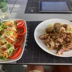 Xakra Beach Bar - Octopus and mixed salad