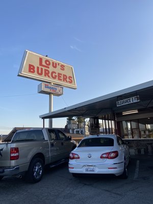 Lou's Burgers by null