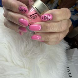Majestic Nails - Easter nail designs
