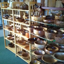 Myrtlewood Mystique Gallery - Lots of bowls all sizes, myrtlewood, maple, black walnut, madrone...more