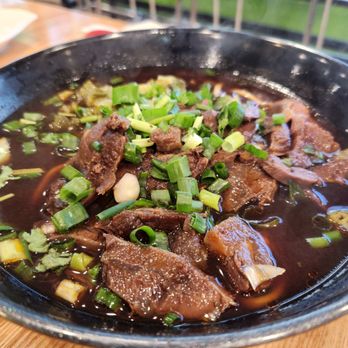 Seasons Taiwanese Eatery - Classic Beef Broth - Taiwanese Near Me - Honolulu, Hawaii Seasons Taiwanese Eatery - Classic Beef Broth - Taiwanese Near Me - Honolulu, Hawaii