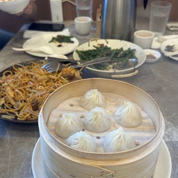 Yum Long - Premium Wagyu Beef Xiao Long Bao(6) - Chinese Near Me - Monterey Park, California Yum Long - Premium Wagyu Beef Xiao Long Bao(6) - Chinese Near Me - Monterey Park, California