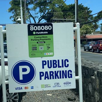 Diamond Parking Service - Example of their signs - Parking Near Me - Kailua-Kona, Hawaii Diamond Parking Service - Example of their signs - Parking Near Me - Kailua-Kona, Hawaii