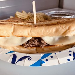 Crows Nest Cafe - French dip