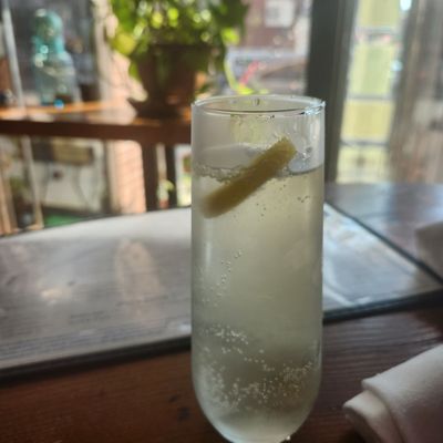 East Harlem Bottling Co. by null