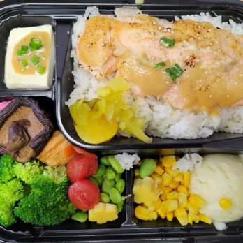 Tiam Tiam - Charred miso salmon Bento - Japanese Near Me - Harrison, New Jersey Tiam Tiam - Charred miso salmon Bento - Japanese Near Me - Harrison, New Jersey