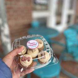 Lil’ Cakes and Creamery - Pupcakes!