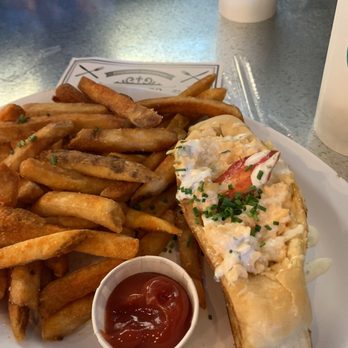 Slapfish - Lobster Grinder - Seafood Near Me - Farmington, Utah Slapfish - Lobster Grinder - Seafood Near Me - Farmington, Utah