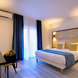 Domaine de Roquerousse - Guest Room with a Balcony