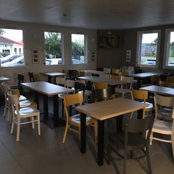B&B Hôtel Brive-la-Gaillarde - Breakfast Area
