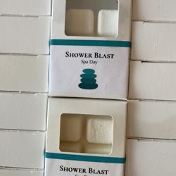 The Blended Essentials - Shower blasts