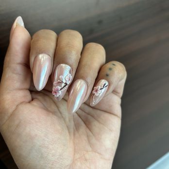 Luxury Nail Spa - Amazing detailed flower design - Nail Salons Near Me - Elk Grove, California Luxury Nail Spa - Amazing detailed flower design - Nail Salons Near Me - Elk Grove, California