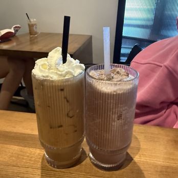The Flying Joe - Caramel, Vanilla Latte and a Frozen Hot Chocolate! - Coffee & Tea Near Me - Perrysburg, Ohio The Flying Joe - Caramel, Vanilla Latte and a Frozen Hot Chocolate! - Coffee & Tea Near Me - Perrysburg, Ohio
