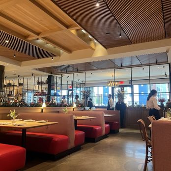 Pietro's - Cozy booths - Italian Near Me - Lodi, California Pietro's - Cozy booths - Italian Near Me - Lodi, California
