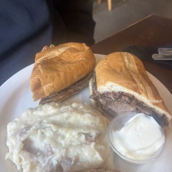 Legends Tap House & Grill - Tri tip sandwich with mash potatoes - New American Near Me - Selma, California Legends Tap House & Grill - Tri tip sandwich with mash potatoes - New American Near Me - Selma, California