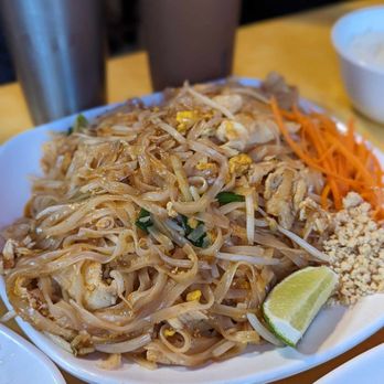 Thai Cafe - Chicken Pad Thai - Thai Near Me - Twentynine Palms, California Thai Cafe - Chicken Pad Thai - Thai Near Me - Twentynine Palms, California
