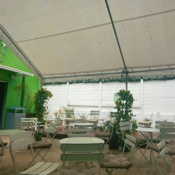 Kavahana - Outdoor patio seating - Lounges Near Me - Santa Monica, California