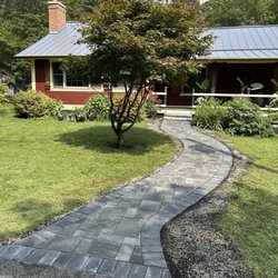 WL Contracting and Design - Paver walkway