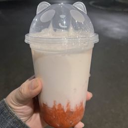 Strawberry Bubble Swirl Milk Cao Mei Zang Zang Nai