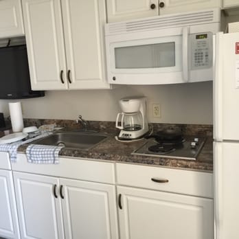 Beach Cove Resort - Kitchen area. - Hotels Near Me - North Myrtle Beach, South Carolina