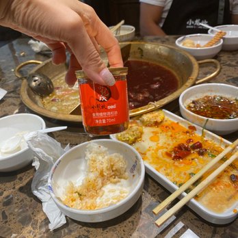 Shoo Loong Kan - 小萬 is the best! Finished all the foods we ordered, the sesame oil is amazing as well! - Hot Pot Near Me - Flushing, New York Shoo Loong Kan - 小萬 is the best! Finished all the foods we ordered, the sesame oil is amazing as well! - Hot Pot Near Me - Flushing, New York