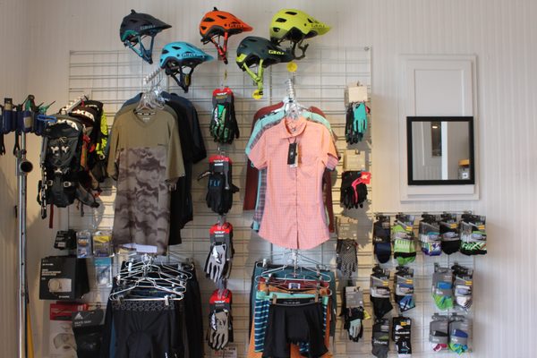 Pinnacle Ski And Sports by null