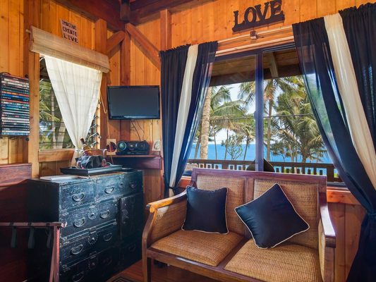 The Bali House & Cottage at Kehena Beach Hawaii by null