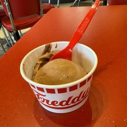 Freddy's Frozen Custard & Steakburgers - Mini Chocolate Custard