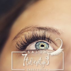 Salon 7twenty3 - Classic lashes