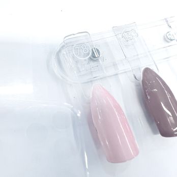Bellaviva Nail Bar - Nail Salons Near Me - Aurora, Illinois