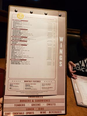 Buffalo Wild Wings by null