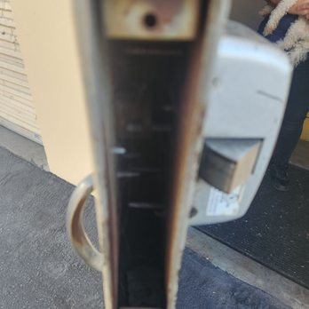 Bee Locksmith - Mechanism Fix - Keys & Locksmiths Near Me - Canoga Park, California Bee Locksmith - Mechanism Fix - Keys & Locksmiths Near Me - Canoga Park, California