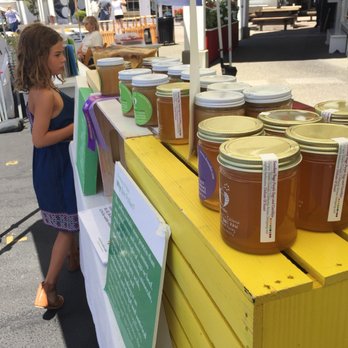 Love A Bee - Find us offering honey tastings at Marin Country Mart Farmer's Market every Saturday 9:30-2:30! - Honey Near Me Love A Bee - Find us offering honey tastings at Marin Country Mart Farmer's Market every Saturday 9:30-2:30! - Honey Near Me