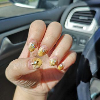 Salon Chérie - November 2018 Special by Hiroko - Nail Salons Near Me - Honolulu, Hawaii