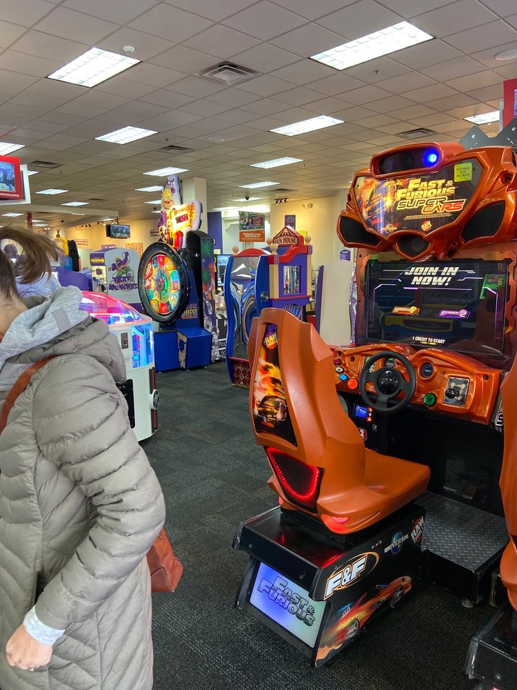Chuck E. Cheese, Everett Roadtrippers